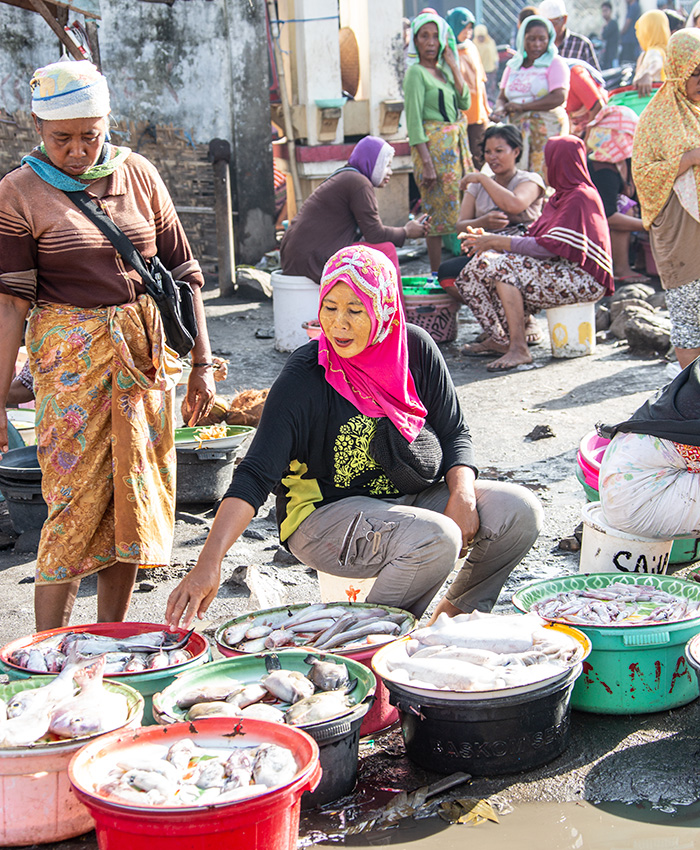 wanita nelayan lombok 3